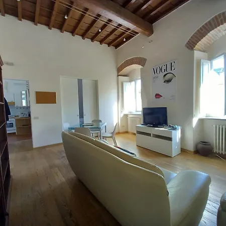 San Benedetto Apartment *